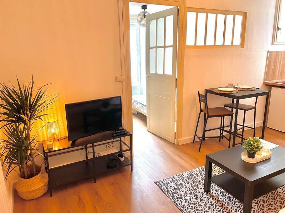 Appartement Calme Et Cosy Pau Exterior photo